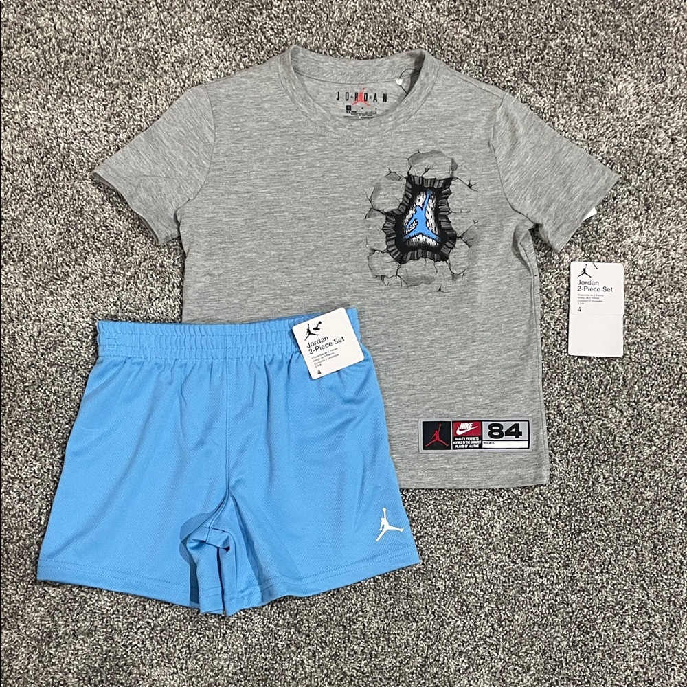 NEW! JORDAN LIGHT BLUE & GRAY 2-PIECE SHORTS & T-SHIRT SET. SIZE 4. BOYS.